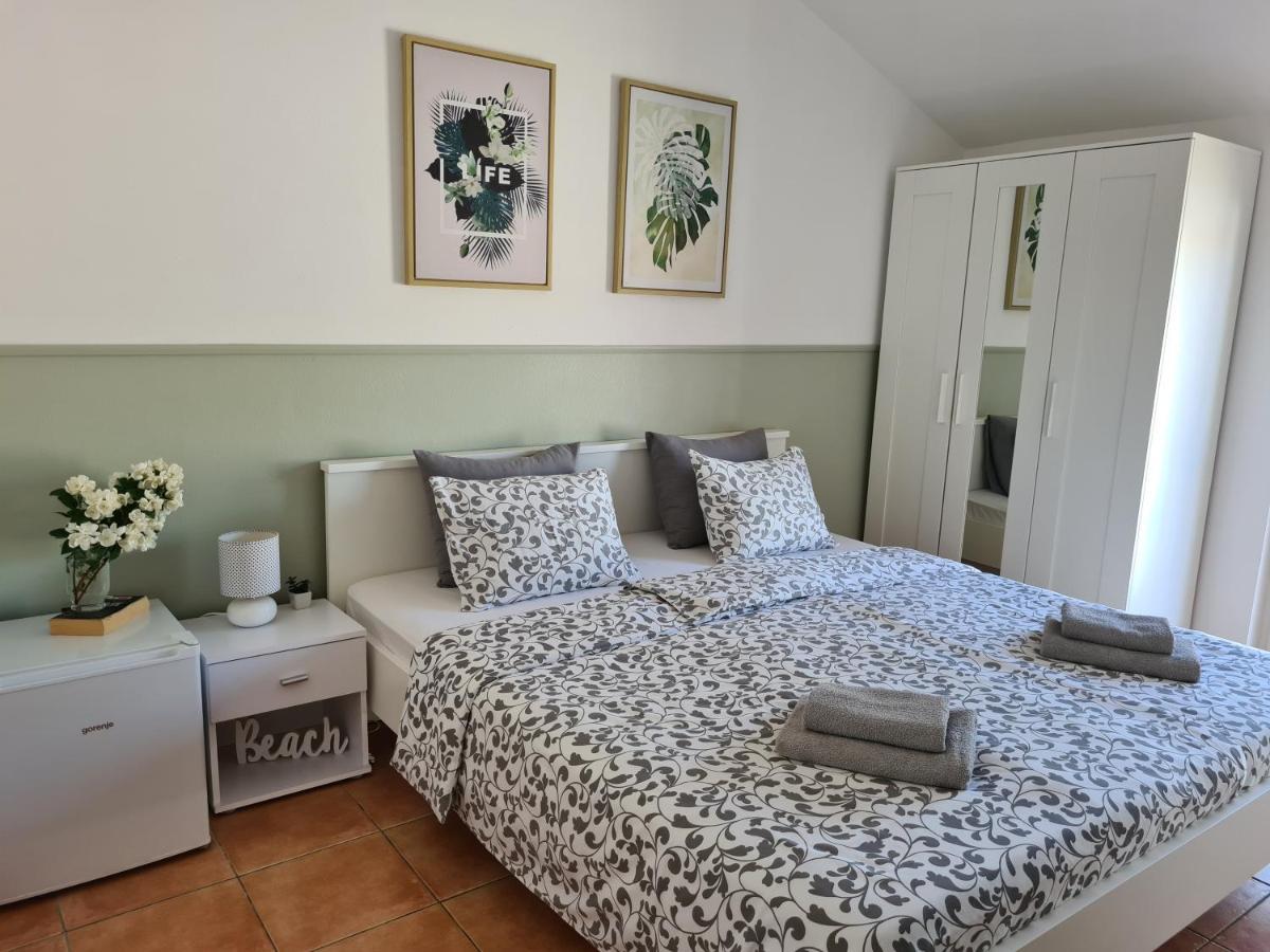 Apartment & Rooms Roza Peroj Rom bilde
