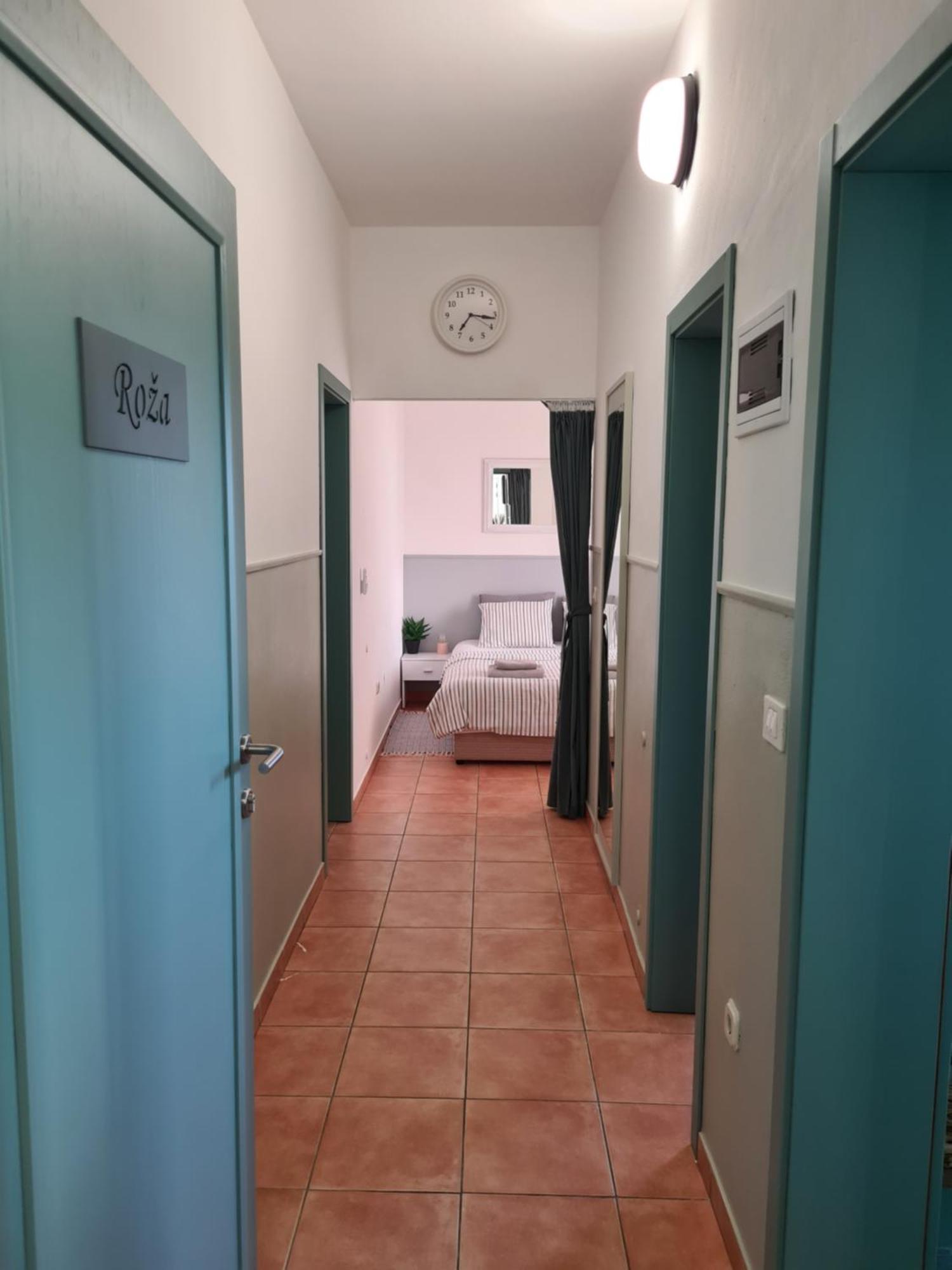 Apartment & Rooms Roza Peroj Rom bilde